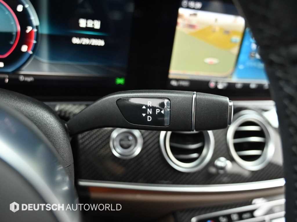 벤츠 E 클래스 E-클래스 W213 E63 AMG 4MATIC+ 이미지 9
