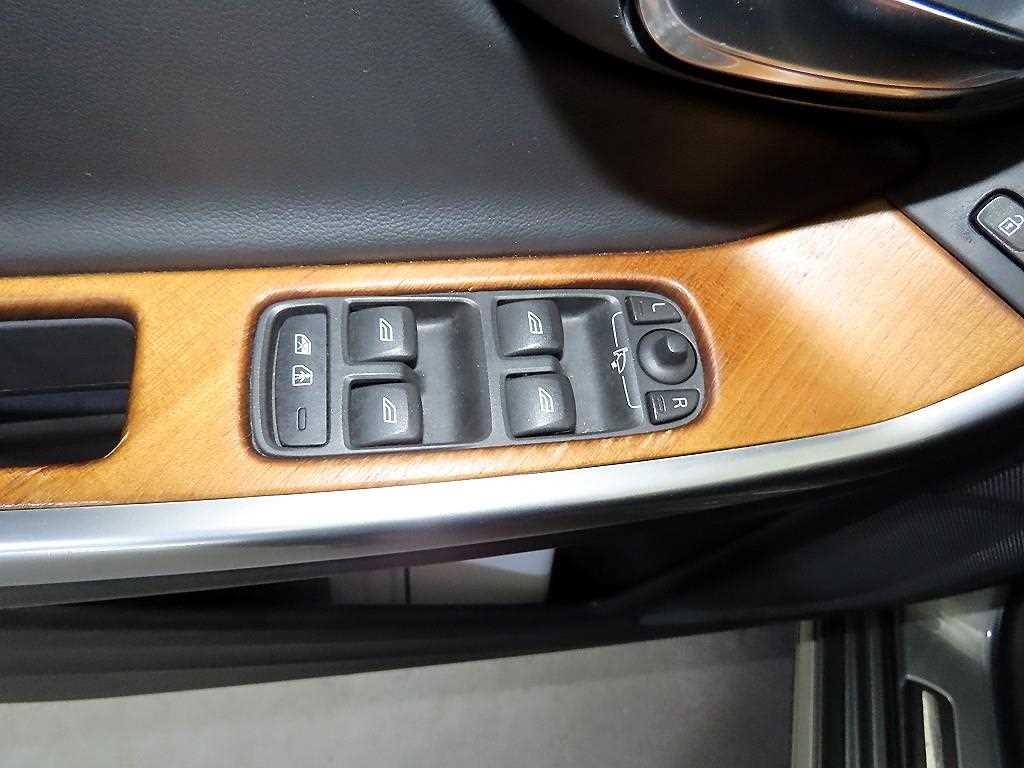 볼보 V60 V60 크로스컨트리 2.0 D4 이미지 13