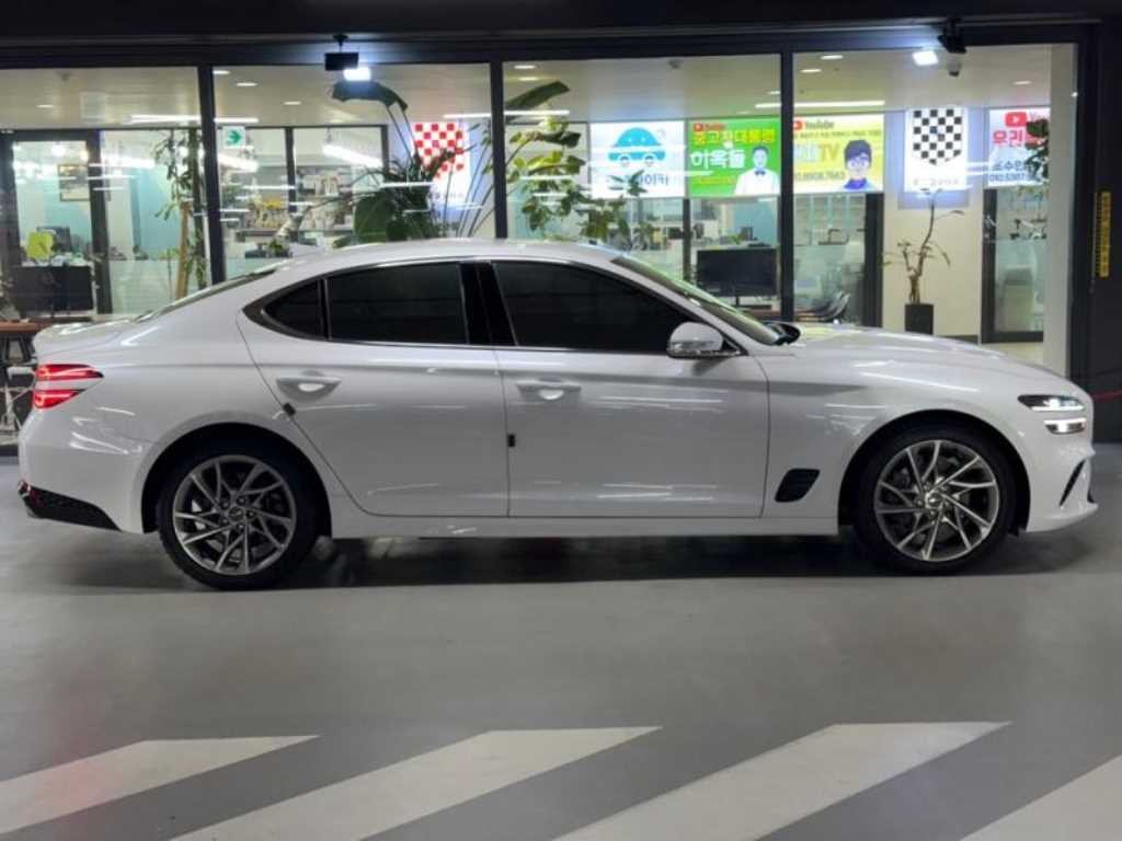 제네시스 G70 더 뉴 G70 가솔린 2.0T 2WD 이미지 4