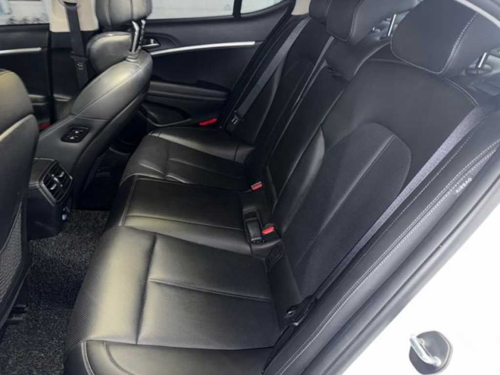 제네시스 G70 더 뉴 G70 가솔린 2.0T 2WD 이미지 8