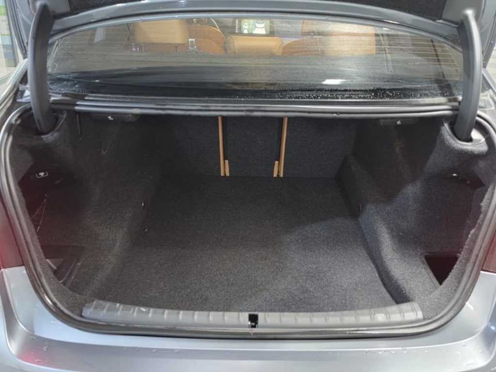 BMW 5시리즈 5시리즈 (G30) 520d xDrive M 스포츠 플러스 이미지 17