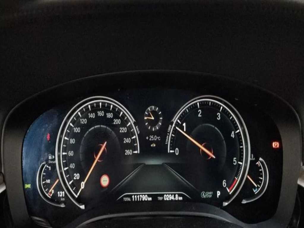 BMW 5시리즈 5시리즈 (G30) 520d xDrive M 스포츠 플러스 이미지 8