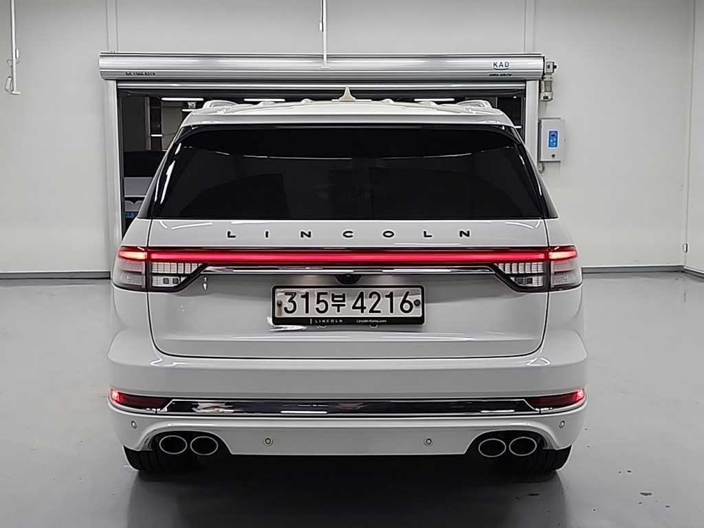 링컨 에비에이터 에비에이터 2세대 3.0 블랙라벨 AWD 이미지 3