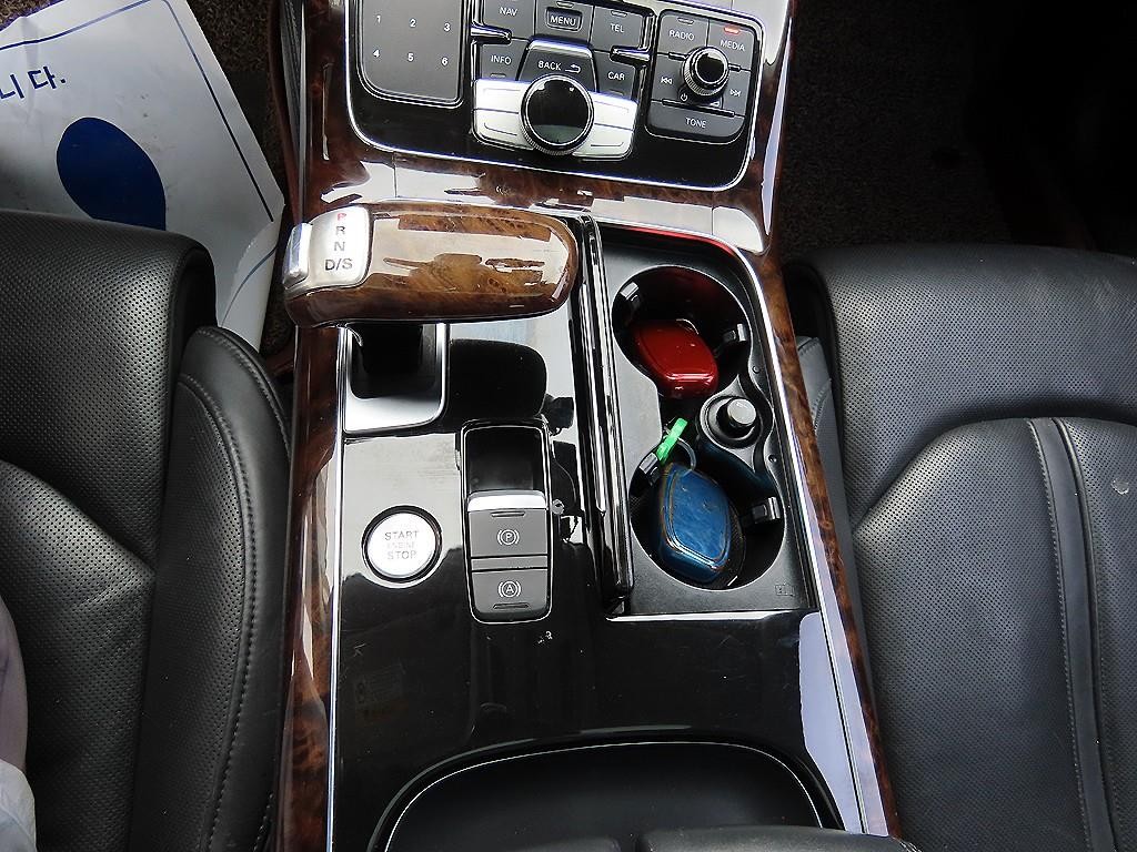 아우디 A8 뉴A8 4.0 TFSI 콰트로 LWB 이미지 10