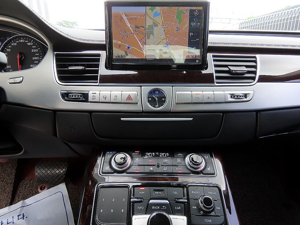 아우디 A8 뉴A8 4.0 TFSI 콰트로 LWB 이미지 12