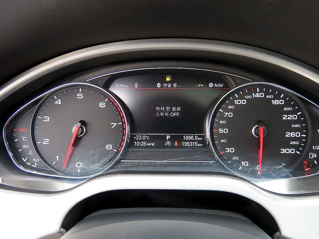 아우디 A8 뉴A8 4.0 TFSI 콰트로 LWB 이미지 9