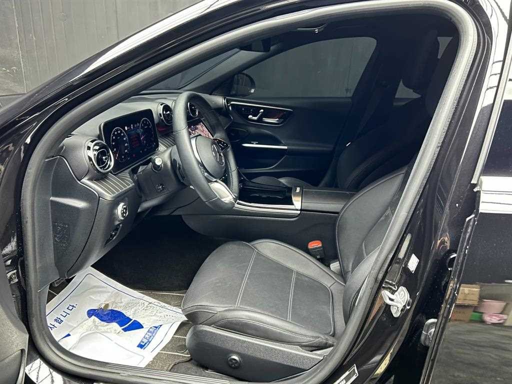 벤츠 C 클래스 C클래스 W206 C300 4MATIC 아방가르드 이미지 6