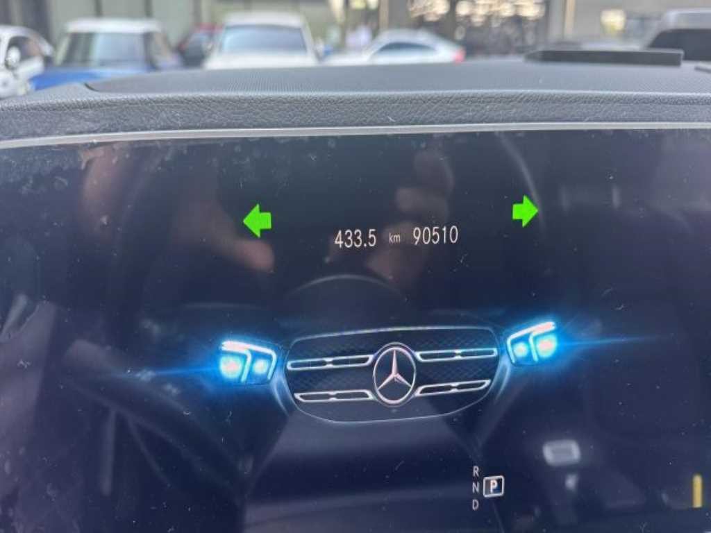 벤츠 GLE 클래스 GLE 클래스 W167 GLE 300d 4MATIC 이미지 6