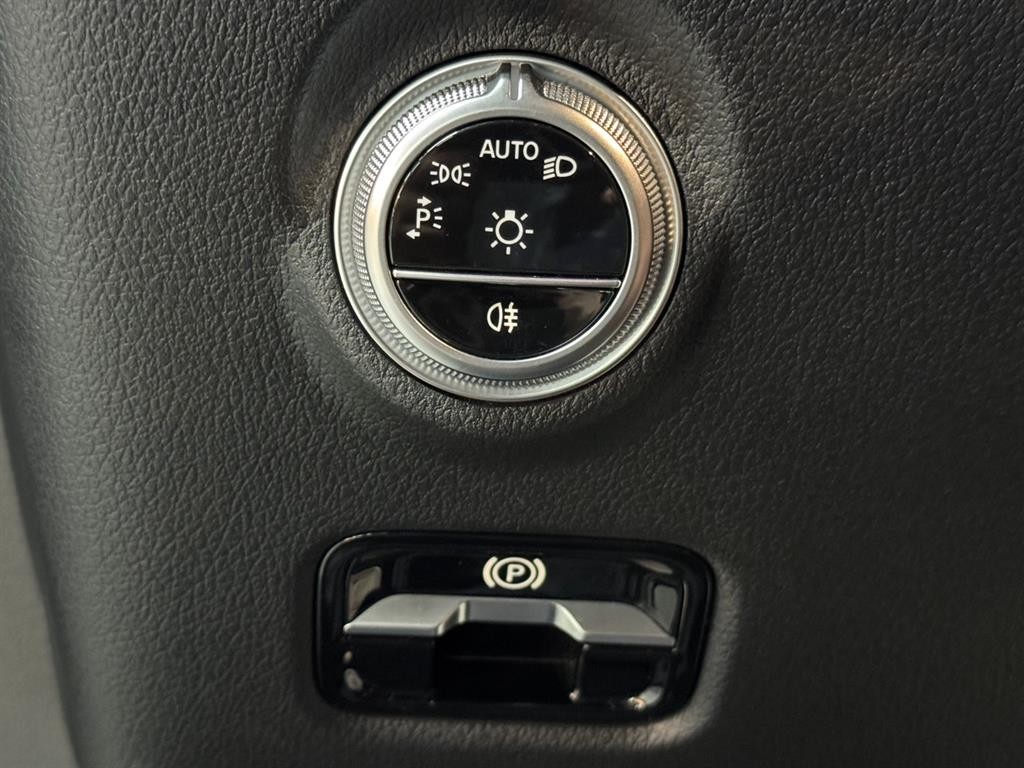 벤츠 C 클래스 C클래스 W206 C200 이미지 15