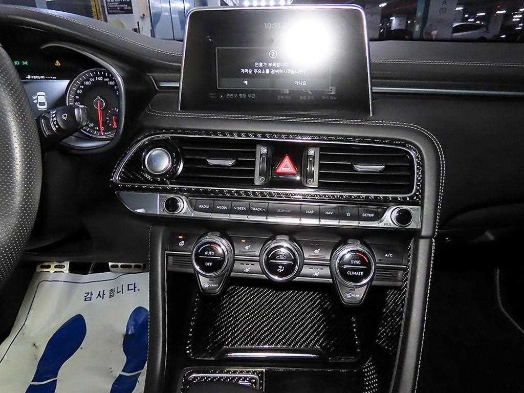 제네시스 G70 3.3T 스포츠 AWD 슈프림 이미지 10
