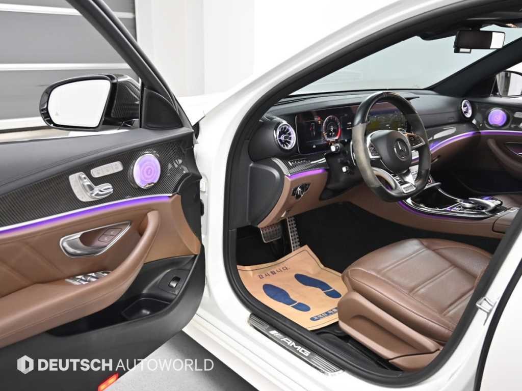 벤츠 E 클래스 E-클래스 W213 E63 AMG 4MATIC+ 이미지 11