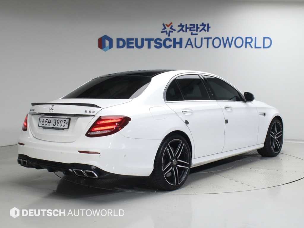 벤츠 E 클래스 E-클래스 W213 E63 AMG 4MATIC+ 이미지 2