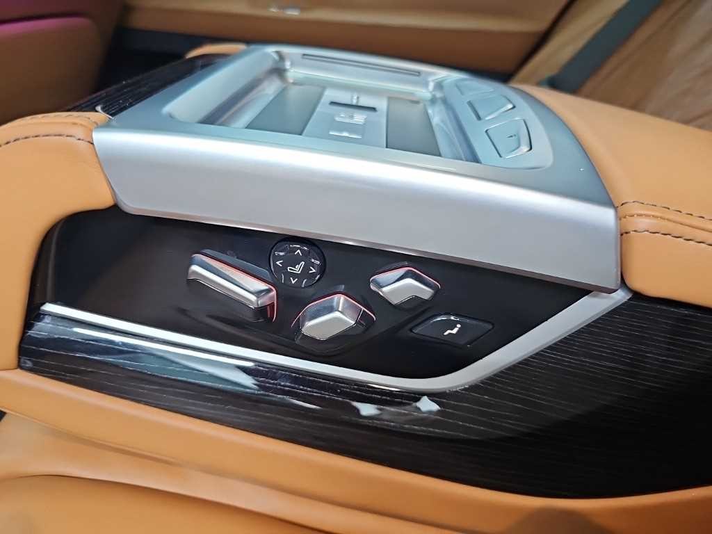 BMW 7시리즈 7시리즈 (G11) 730Ld xDrive M 스포츠 이미지 14