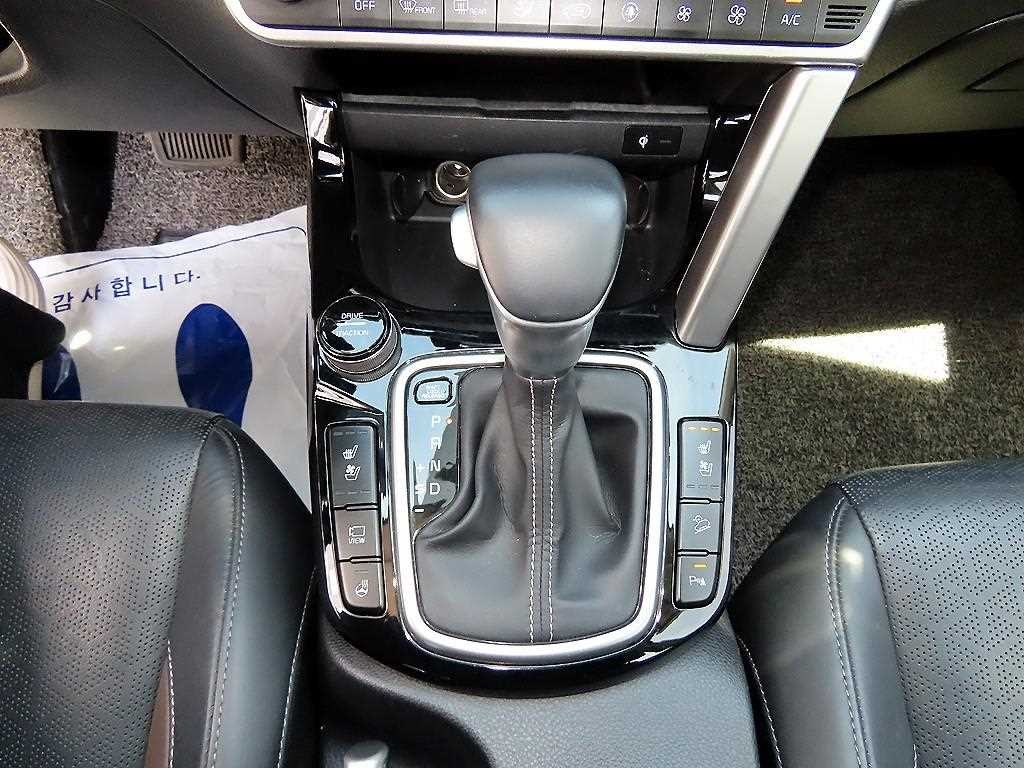 기아 셀토스 가솔린 1.6 터보 2WD 노블레스 이미지 11