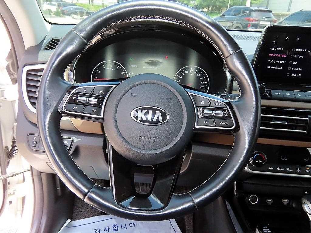 기아 셀토스 가솔린 1.6 터보 2WD 노블레스 이미지 8