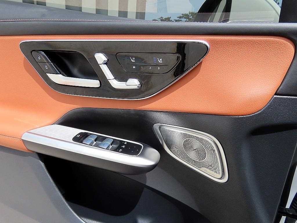 벤츠 GLC 클래스 GLC클래스 X254 GLC300 4MATIC 쿠페 이미지 12