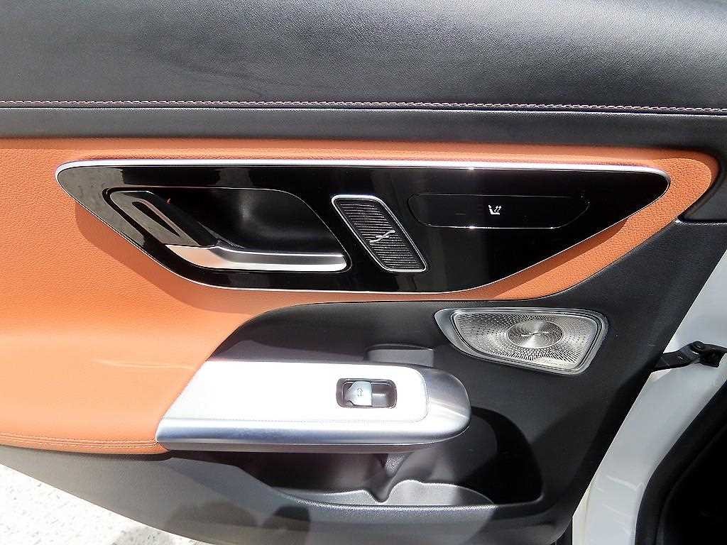 벤츠 GLC 클래스 GLC클래스 X254 GLC300 4MATIC 쿠페 이미지 16