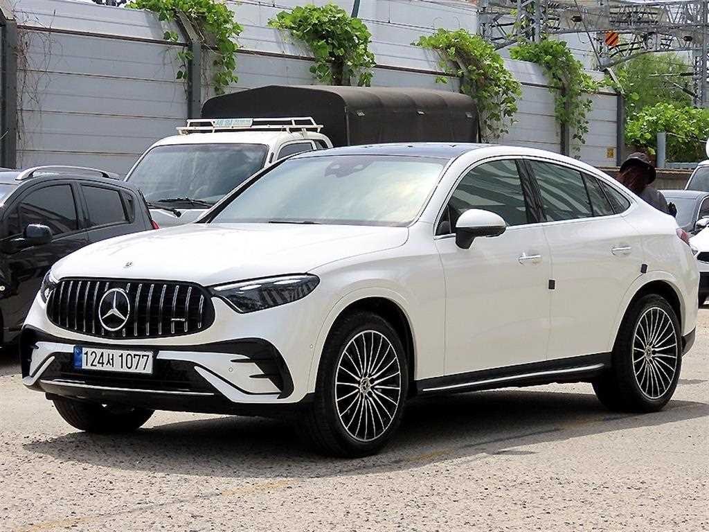 벤츠 GLC 클래스 GLC클래스 X254 GLC300 4MATIC 쿠페 이미지 2