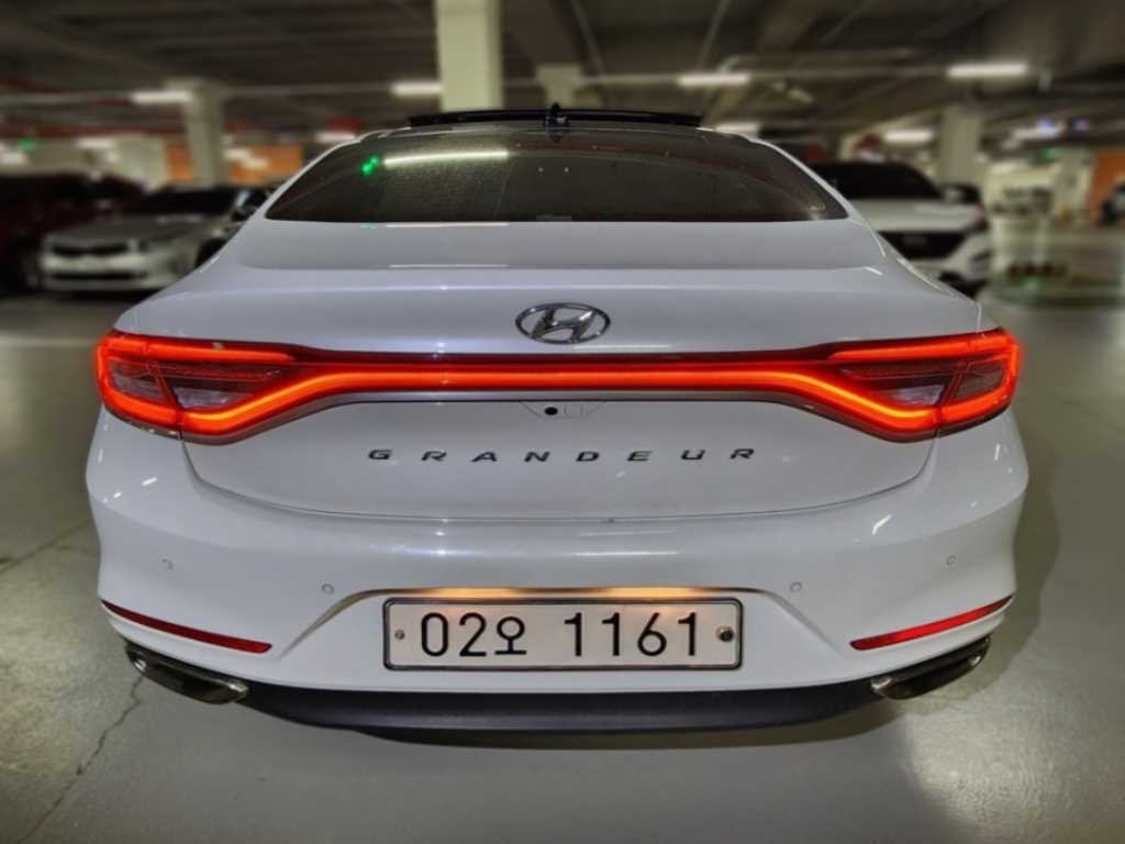 현대 그랜저 그랜저 IG 2.4 GDI 프리미엄 스페셜 이미지 2
