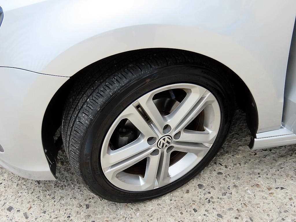 폭스바겐 폴로 1.6 TDI R-LINE 이미지 19