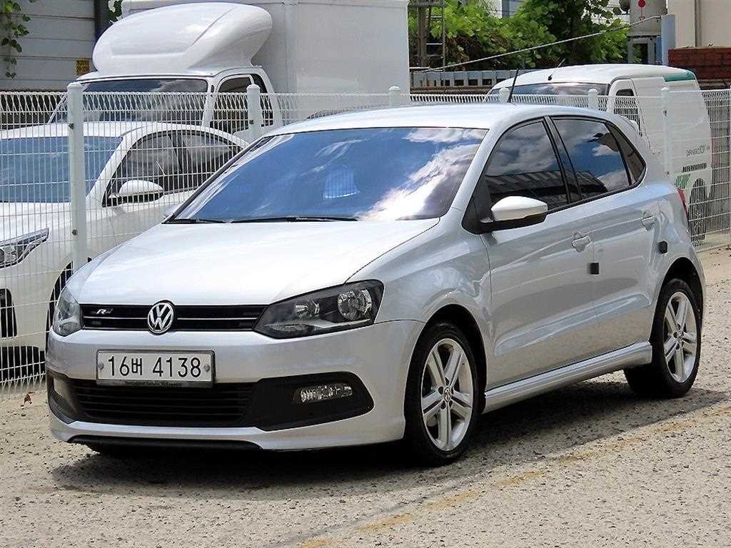 폭스바겐 폴로 1.6 TDI R-LINE 이미지 2