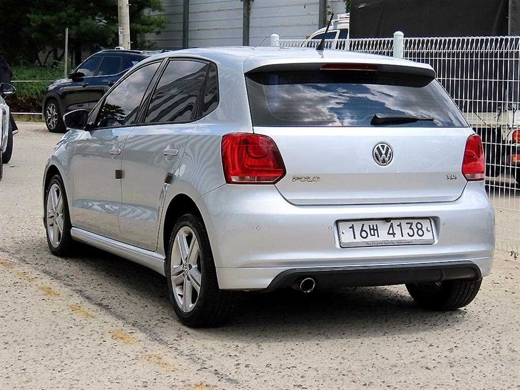 폭스바겐 폴로 1.6 TDI R-LINE 이미지 3