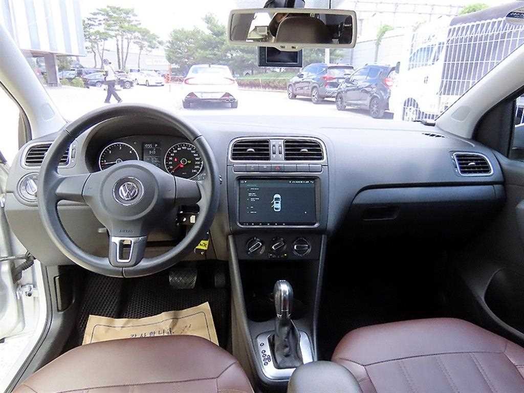폭스바겐 폴로 1.6 TDI R-LINE 이미지 7