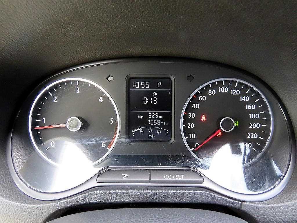 폭스바겐 폴로 1.6 TDI R-LINE 이미지 9