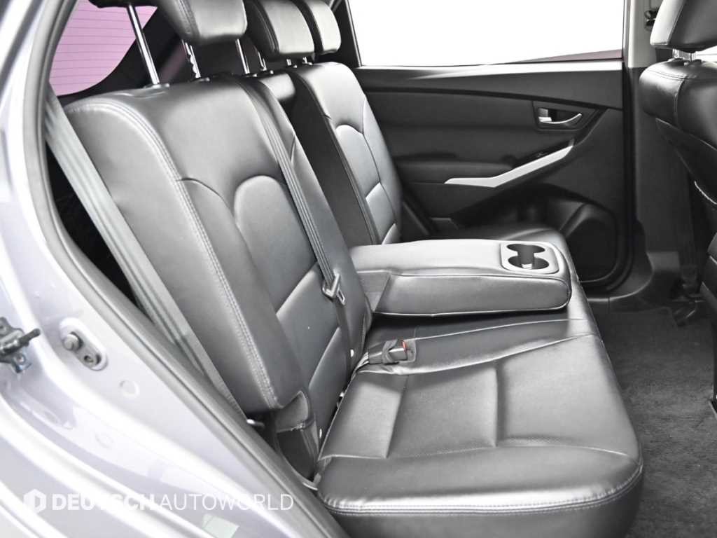KG모빌리티(쌍용) 코란도 뉴코란도C 2WD 2.0 CVS 최고급형 이미지 12
