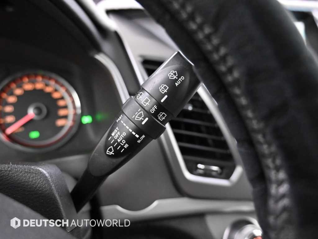 KG모빌리티(쌍용) 코란도 뉴코란도C 2WD 2.0 CVS 최고급형 이미지 16