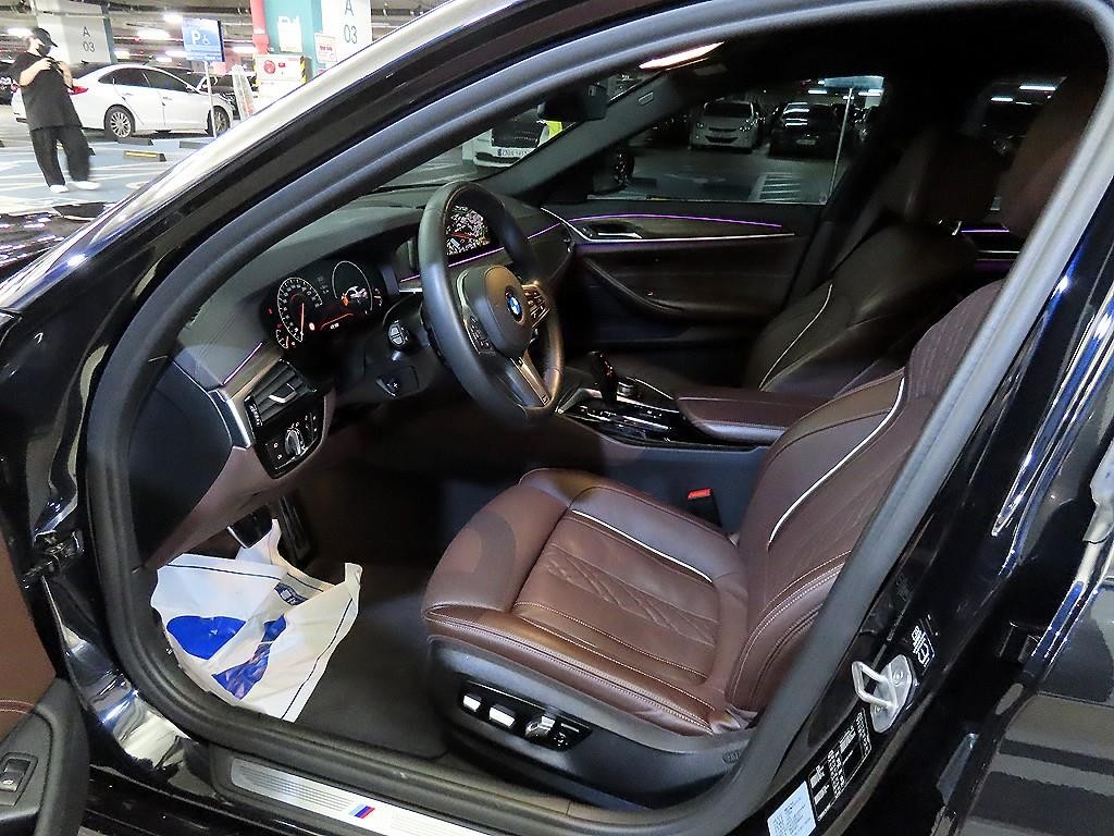 BMW 5시리즈 5시리즈 (G30) 530i M 스포츠 플러스 이미지 6