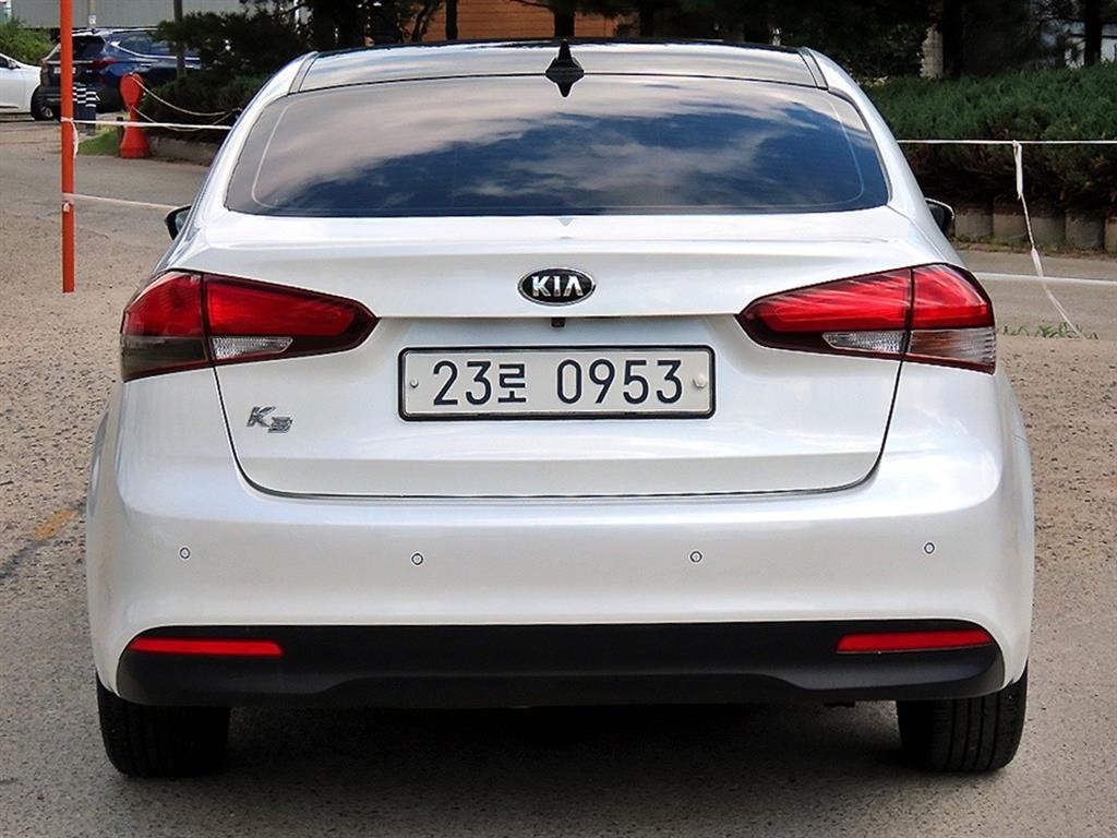 기아 K3 더뉴 K3 1.6 GDI 트렌디 이미지 4