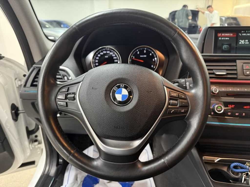 BMW 1시리즈 1시리즈 (F20) 118d 스포츠 스페셜 에디션 이미지 11