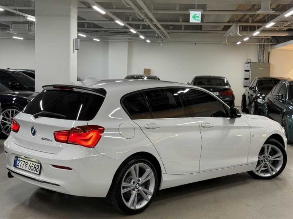 BMW 1시리즈 1시리즈 (F20) 118d 스포츠 스페셜 에디션 이미지 2