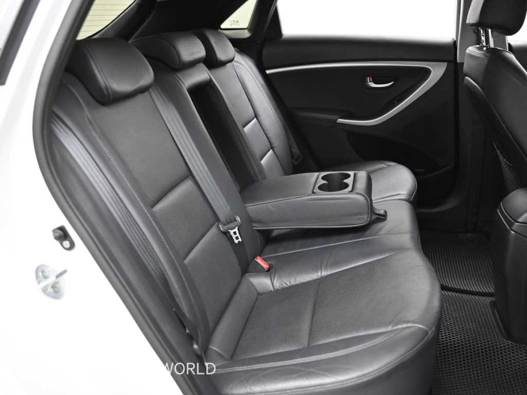 현대 i30 뉴 i30 1.6 VGT PYL 이미지 12