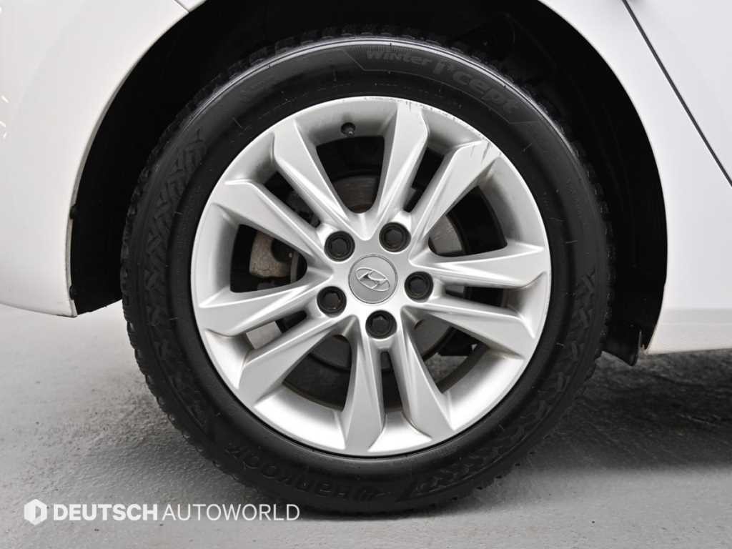 현대 i30 뉴 i30 1.6 VGT PYL 이미지 5