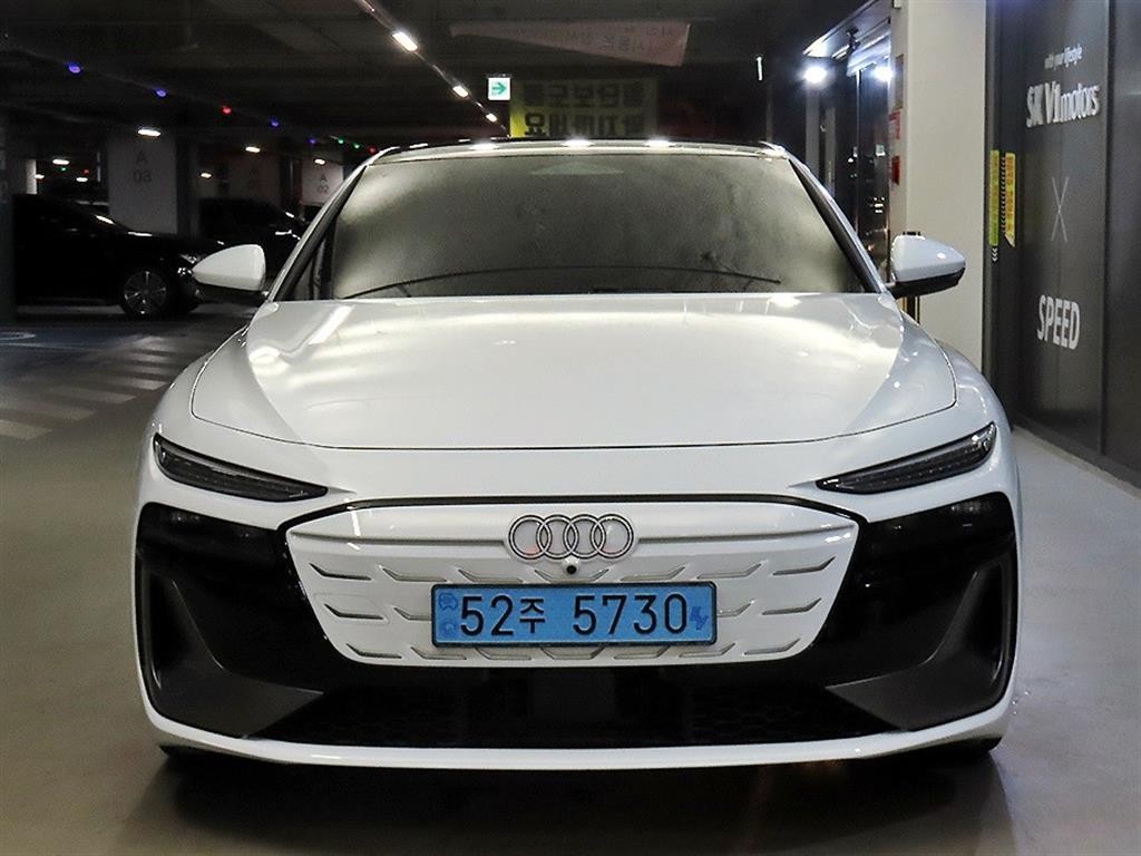 아우디 A6 A6 e-트론 퍼포먼스 S-라인 이미지 2