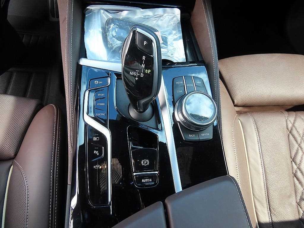 BMW 5시리즈 5시리즈 (G30) 530e M 스포츠 이미지 11