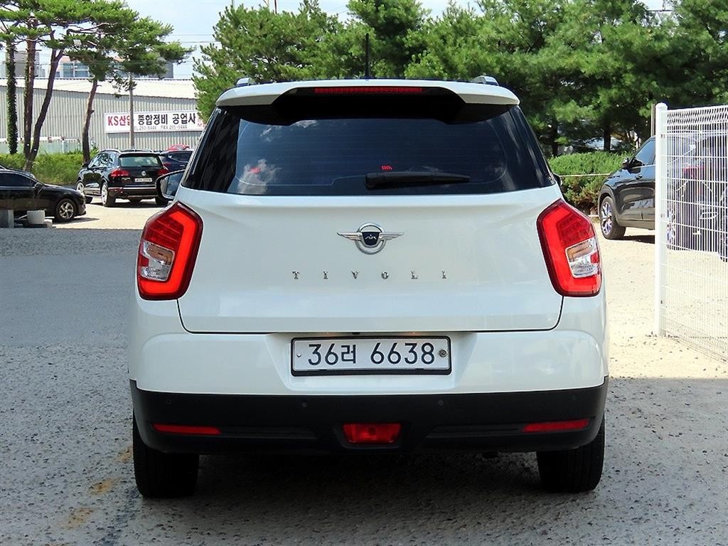 KG모빌리티(쌍용) 티볼리 티볼리 에어 2WD 디젤 1.6 RX 이미지 4