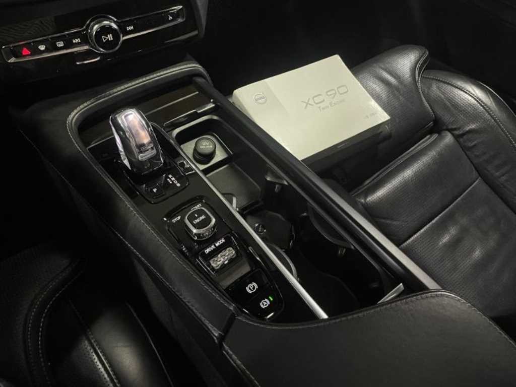 볼보 XC90 XC90 2세대 2.0 T8 AWD 인스크립션 이미지 15