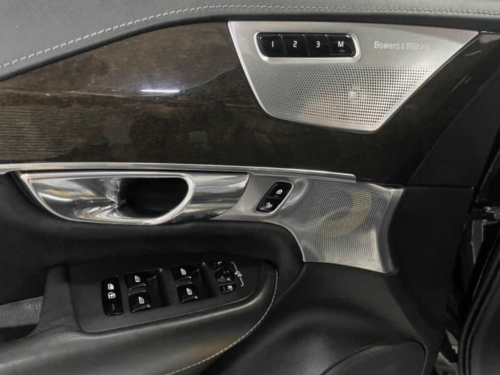 볼보 XC90 XC90 2세대 2.0 T8 AWD 인스크립션 이미지 17