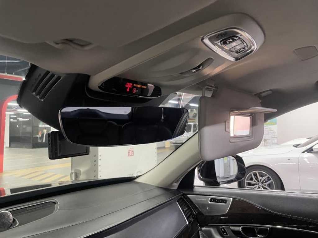 볼보 XC90 XC90 2세대 2.0 T8 AWD 인스크립션 이미지 18