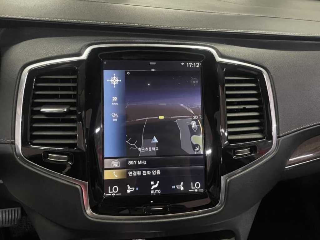 볼보 XC90 XC90 2세대 2.0 T8 AWD 인스크립션 이미지 8