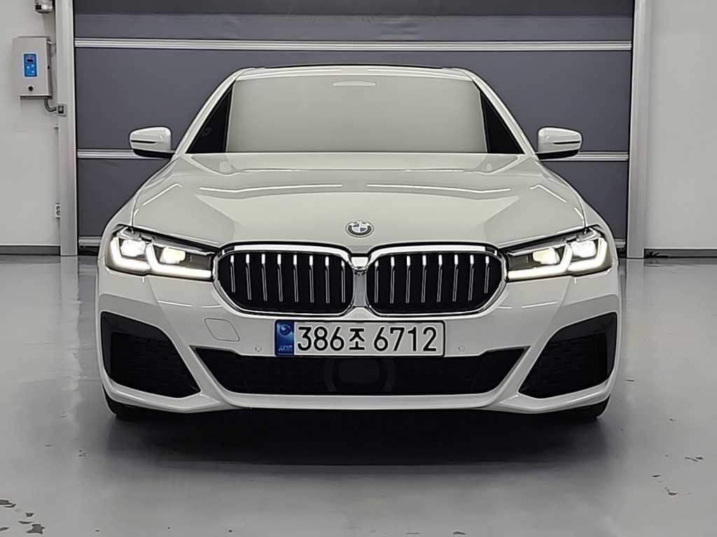BMW 5시리즈 5시리즈 (G30) 530i xDrive M 스포츠 플러스 이미지 2