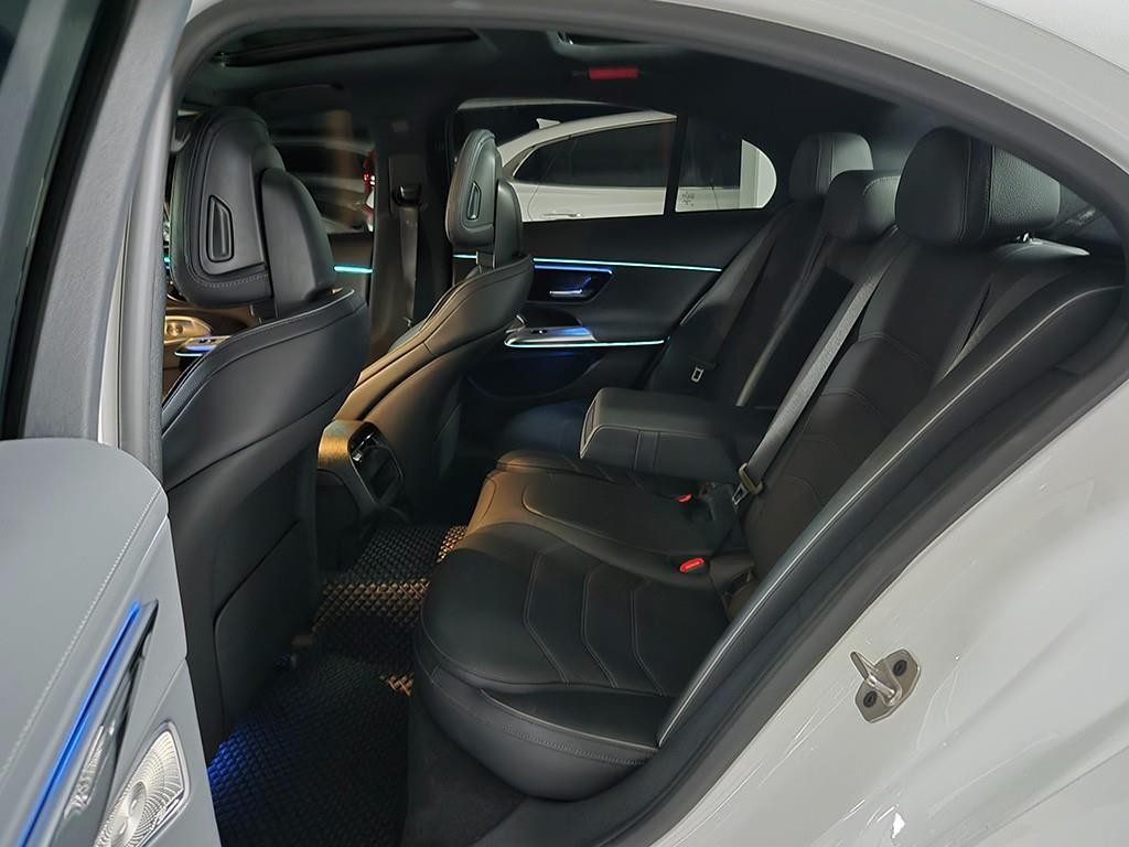 벤츠 E 클래스 E-클래스 W214 E300 4MATIC AMG Line 이미지 6