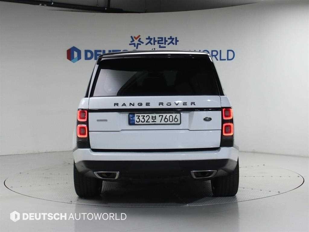 랜드로버 레인지로버 스포츠 레인지로버 스포츠 2세대 4.4 SDV8 AB 다이나믹 이미지 4