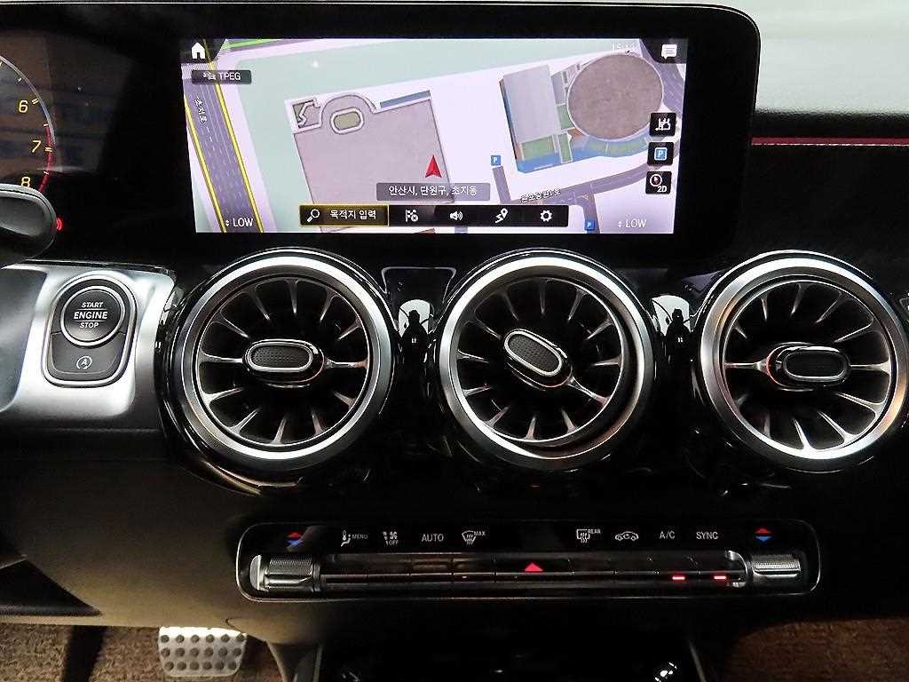 벤츠 GLB 클래스 GLB클래스 X247 AMG GLB 35 4MATIC 이미지 13