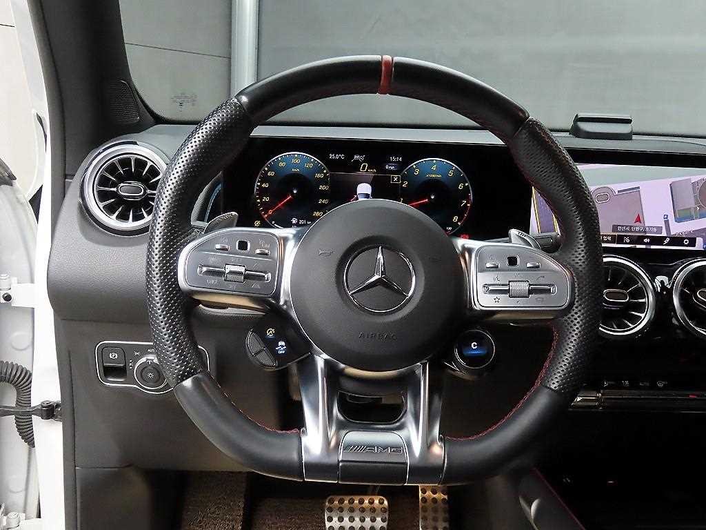벤츠 GLB 클래스 GLB클래스 X247 AMG GLB 35 4MATIC 이미지 9