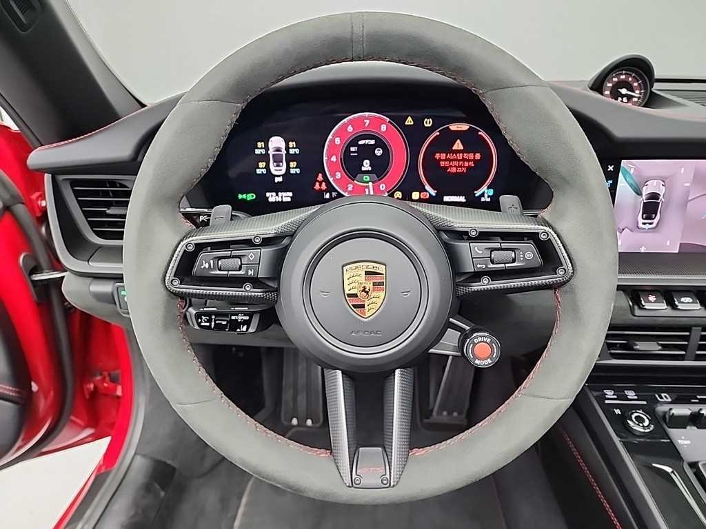 포르쉐 911 911(992) 카레라 4 GTS 카브리올레 이미지 9