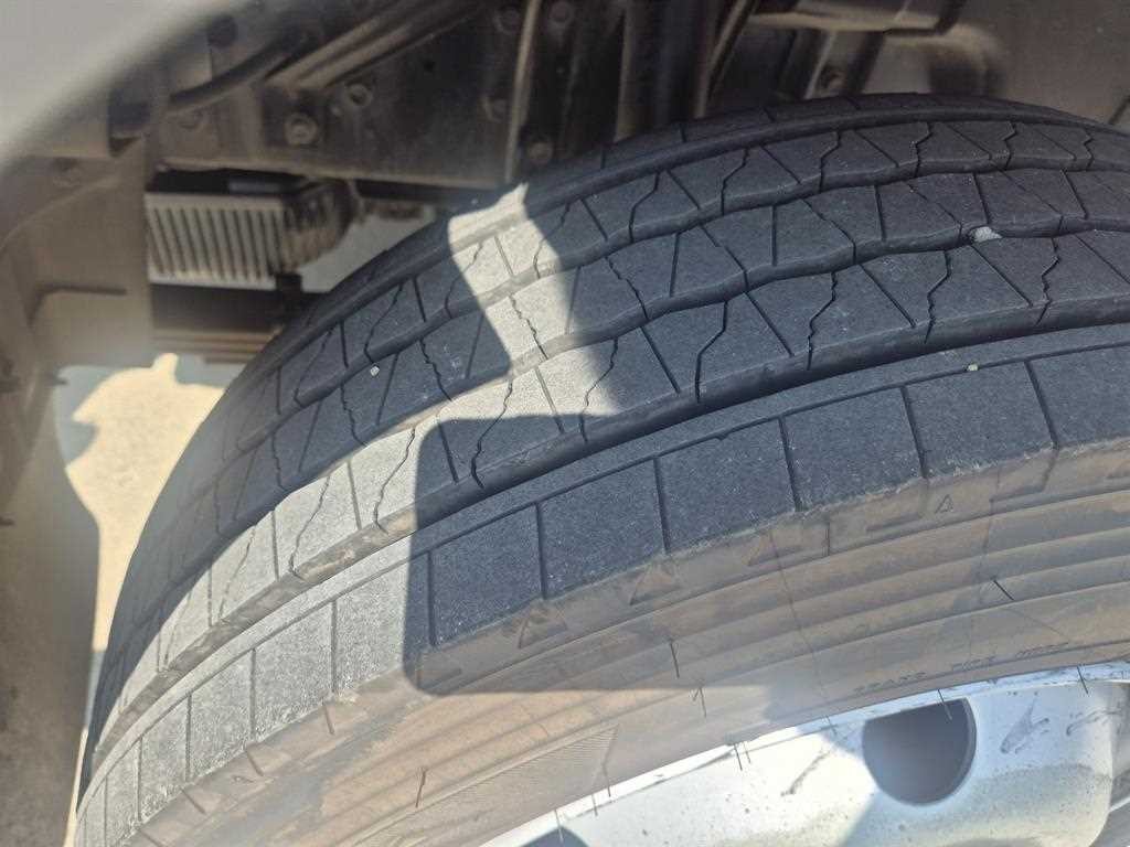 중대형화물 탑차/윙바디 윙바디 3.5톤 올 뉴 마이티 이미지 9